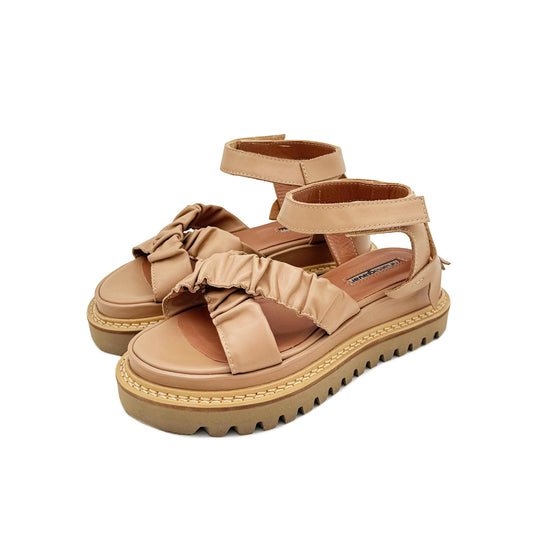Kindness beige leather sandals