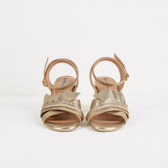 Only Lovers golden leather sandals
