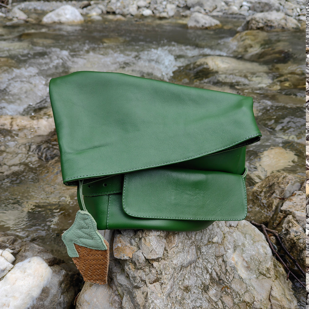 Melting thoughts green leather bumbag