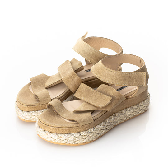Folded beige leather sandals