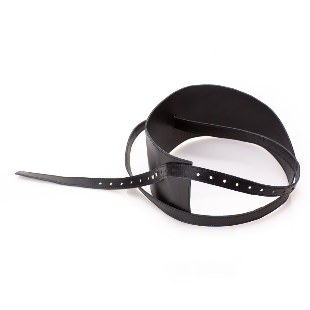 CROSS-OVER black leather belt
