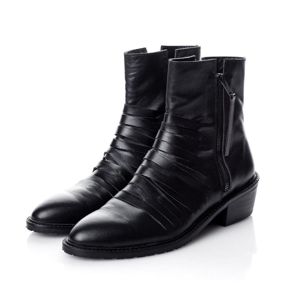 Black leather pointed booties with double metallic zipper