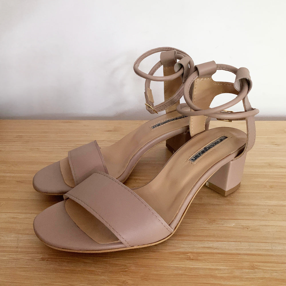 Sustainable Selection- Nude rose  leather sandals
