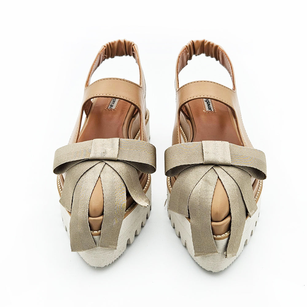 A Promise beige leather shoes