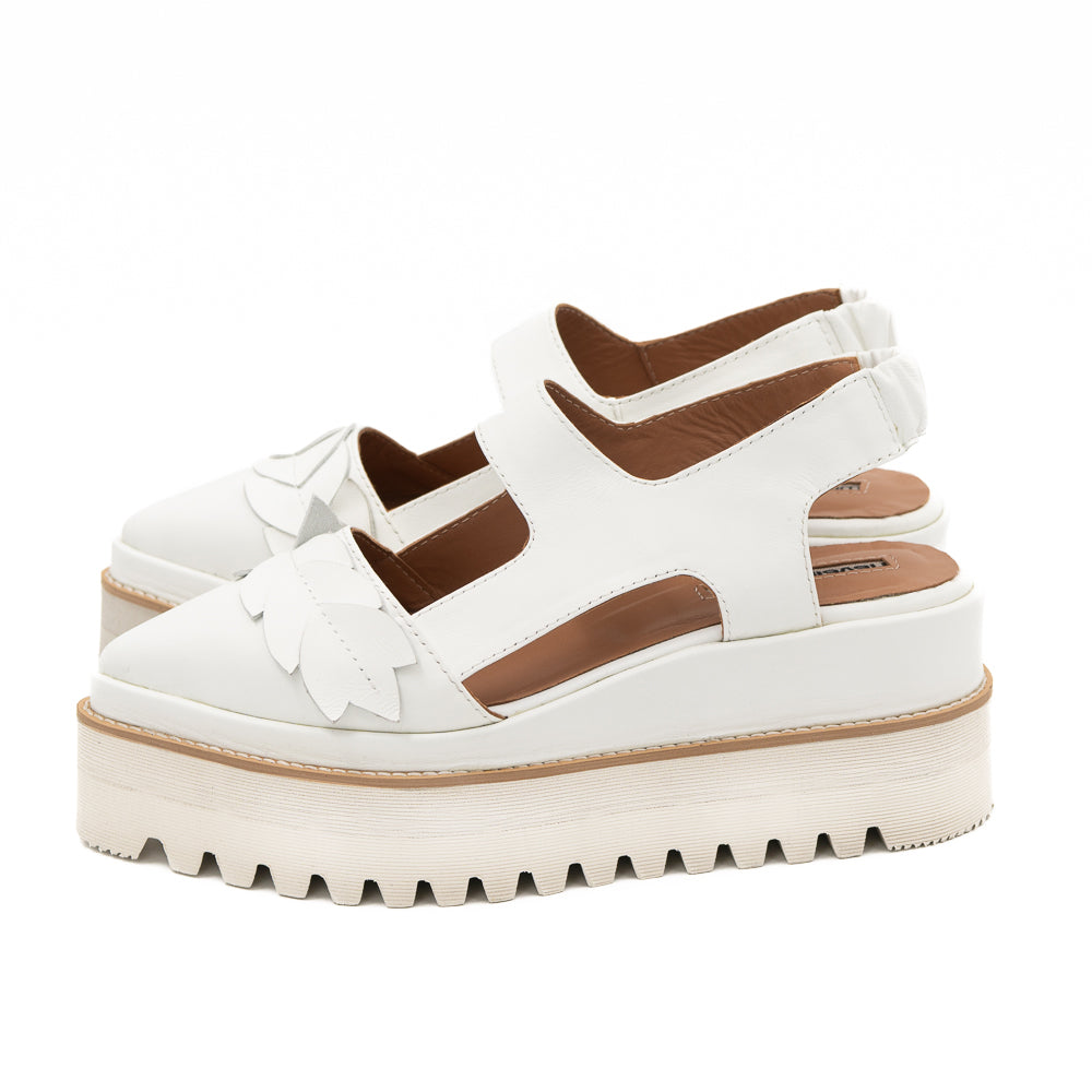 Forest Fairy Tale white leather shoes