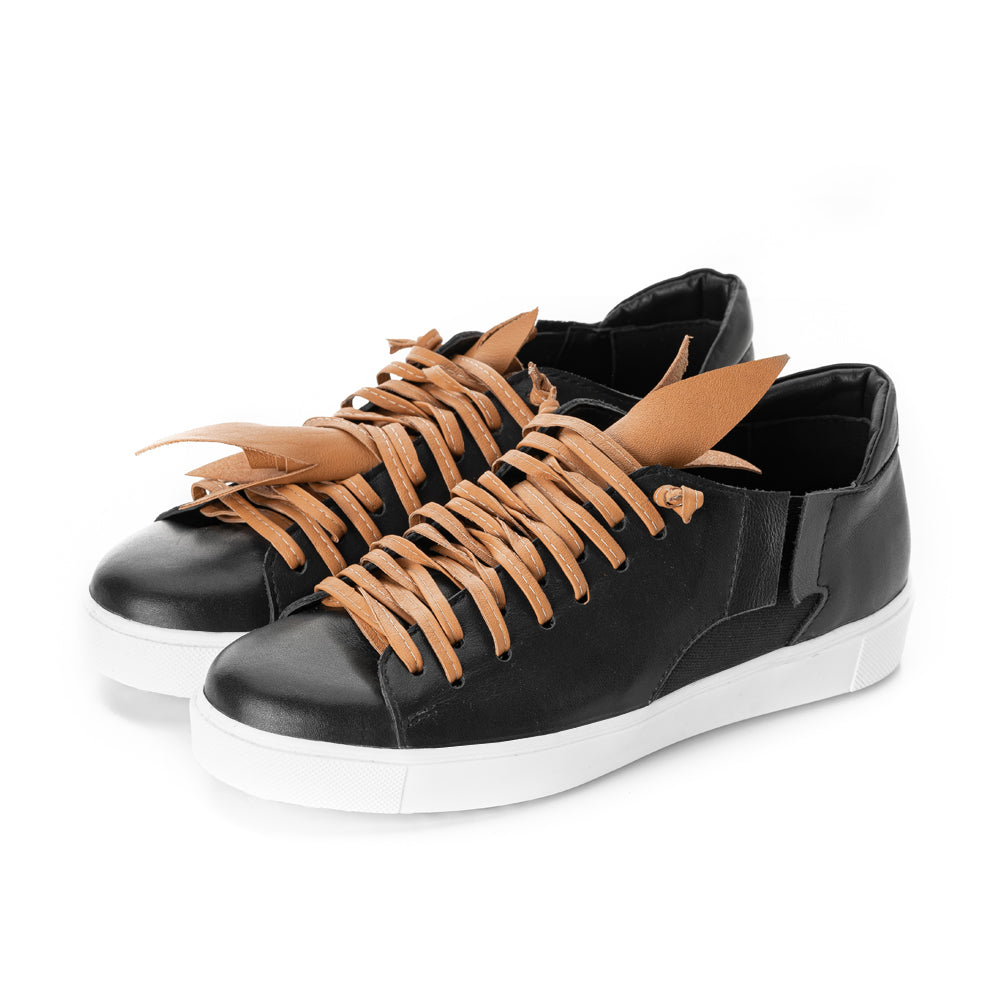 Garden of Reveries black leather sneakers