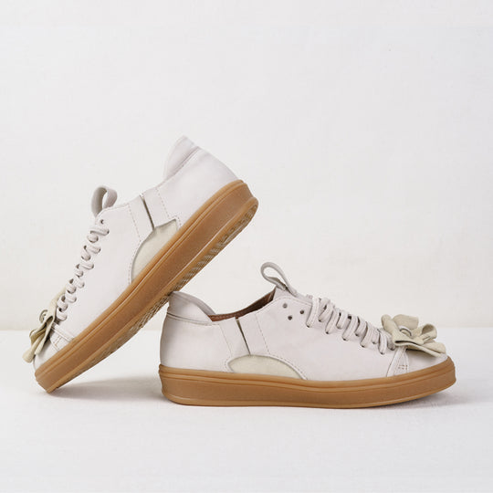 Hypnotize Us light grey nubuck low-top sneakers