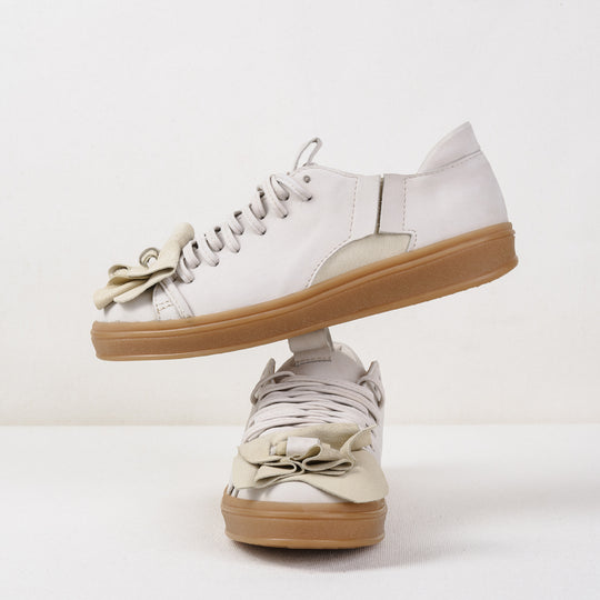 Hypnotize Us light grey nubuck low-top sneakers