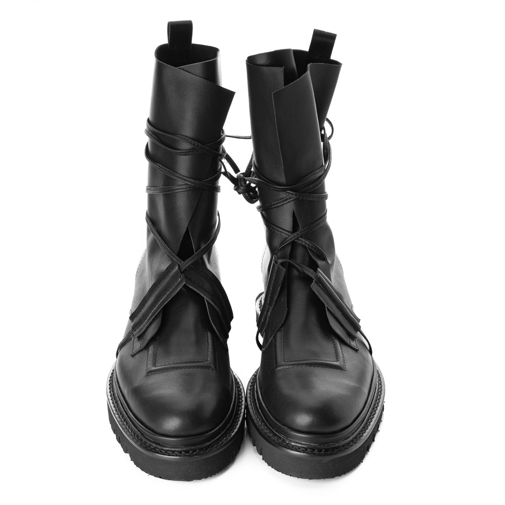 Love On black leather lace-up women booties