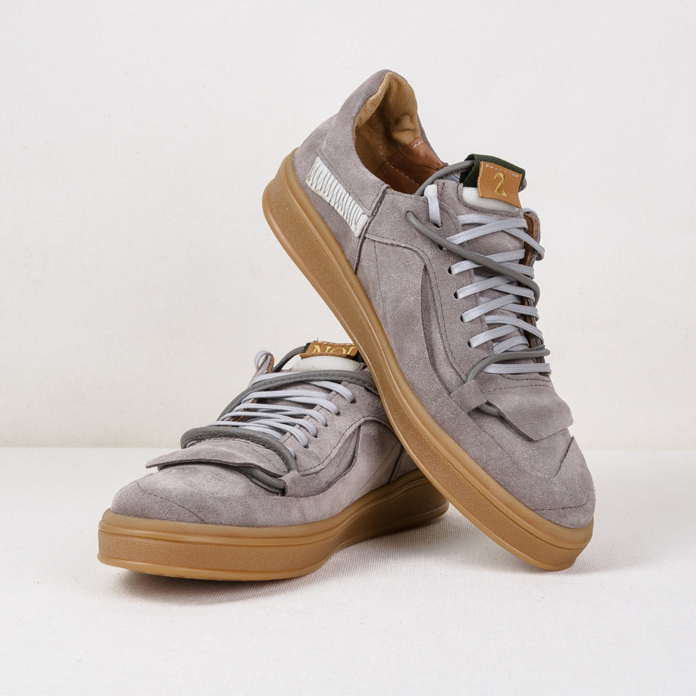 NOI 2- Epilog (The Two of Us - the Epilogue) grey suede low-top sneakers