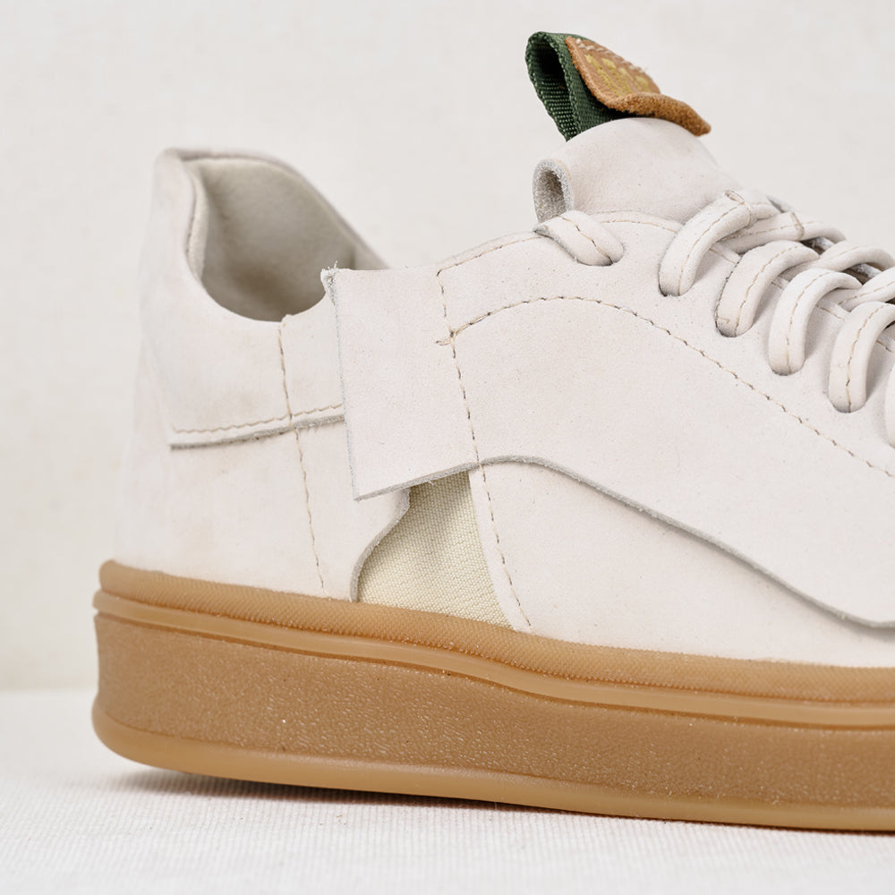 NOI 2- Capitolul 2 -Zborul (The Two of Us - Chapter 2-the Flight )light beige nubuck low-top sneakers