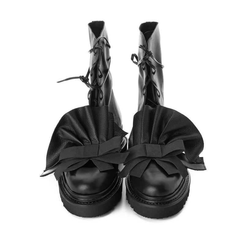 Saranghae black leather booties