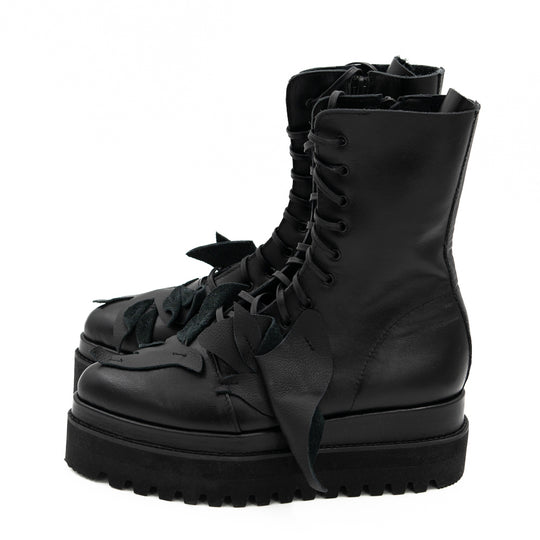 Seagulls black leather booties