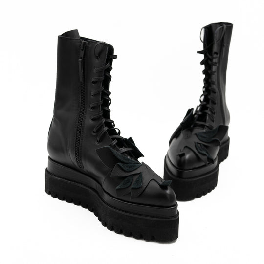 Seagulls black leather booties