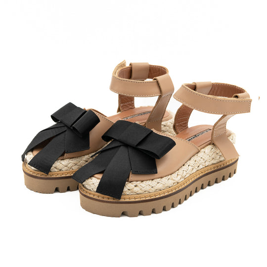 Summer Promise beige leather sandals