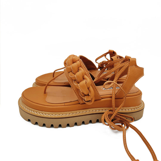 T-strappy Braided camel leather sandals