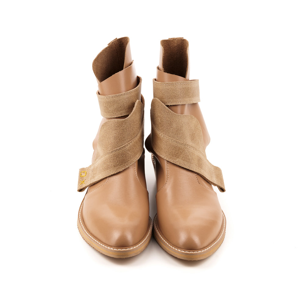 XOXO Paper Game beige leather booties