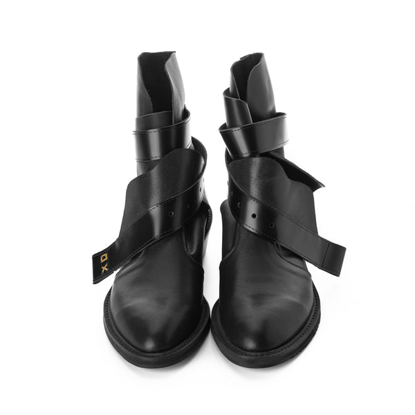 XOXO Paper Game black leather booties