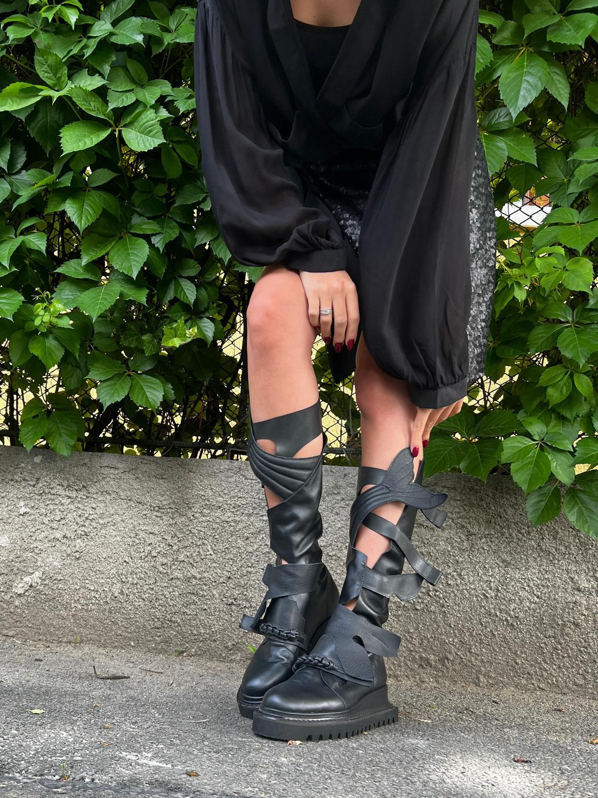 Sea is the Witness gladiator boots | Black leather | Mihaela