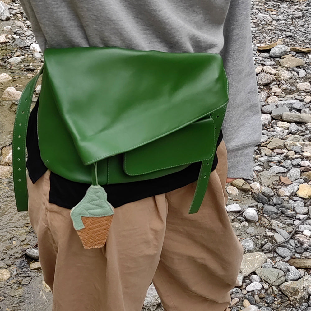 Melting thoughts green leather bumbag