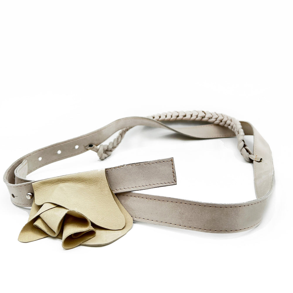 Bride or Bright beige nubuck belt