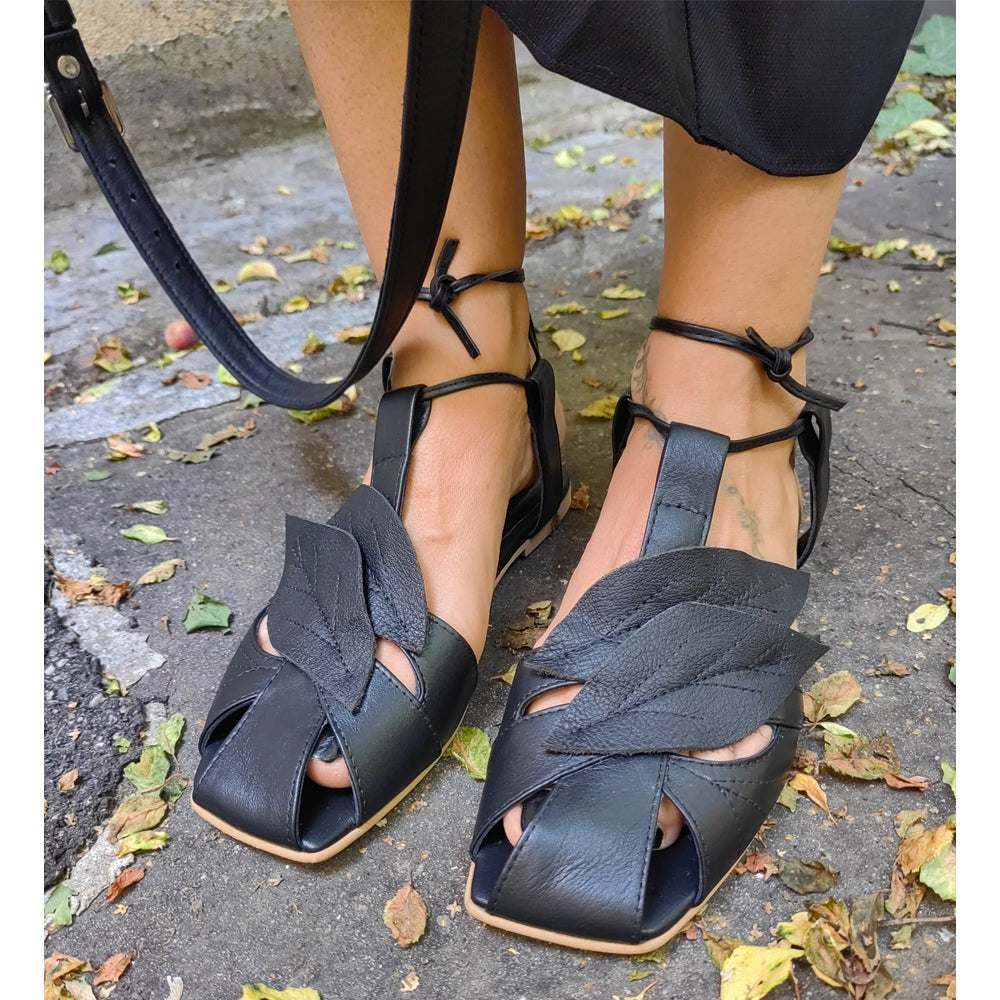 Black Wind sandals