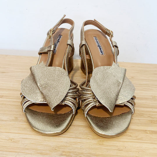Sustainable Selection- Spell in Love golden leather sandals