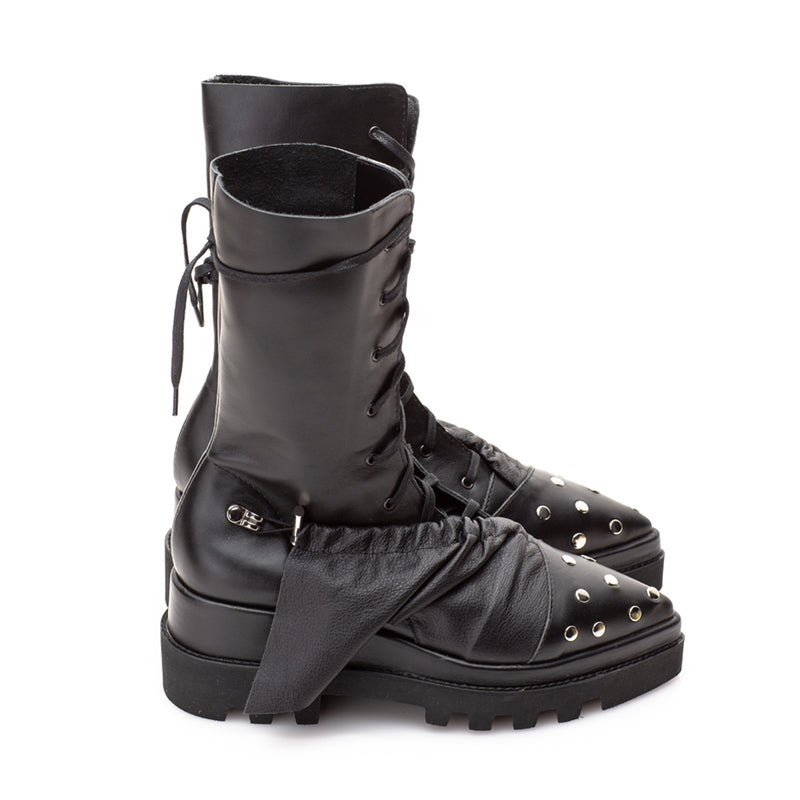 Ghete negre LOVEABLE RUFFLES