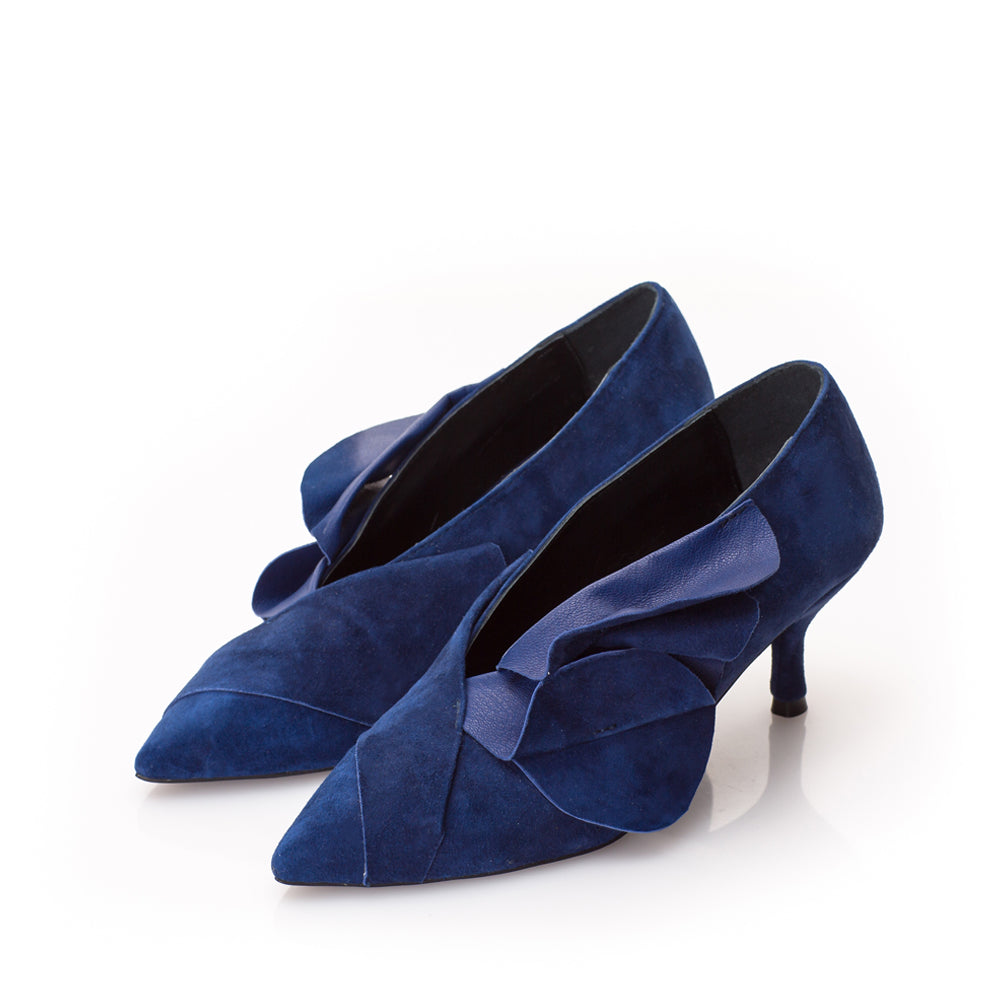 Ageless navy suede pumps
