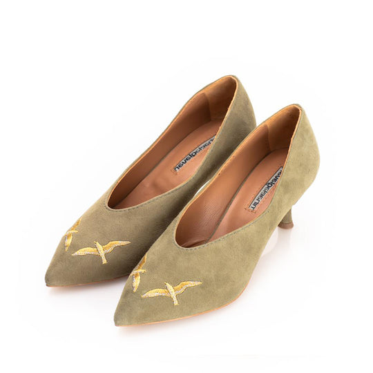 Seagulls olive suede pumps