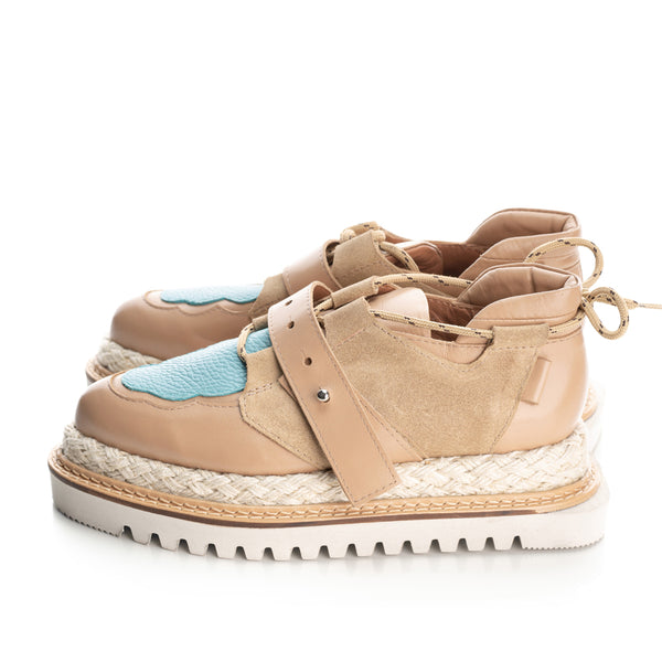 Beige leather shoes with natural leather lining and jute-covered platform