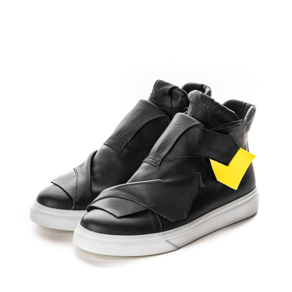 Reborn black leather sneakers