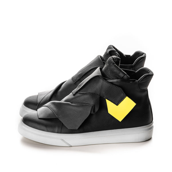 Reborn black leather sneakers