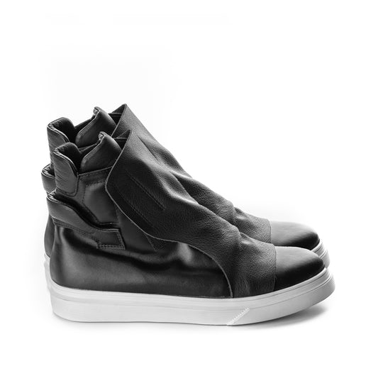 Urban Rhapsodie black leather sneakers