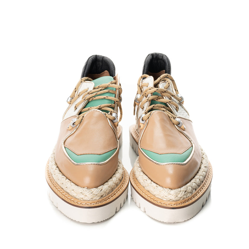 Comfortable fashionable shoes