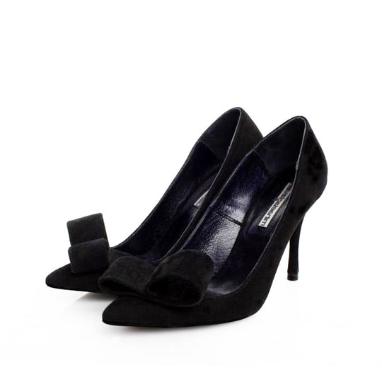 Bow of Circles black leather pointed pumps