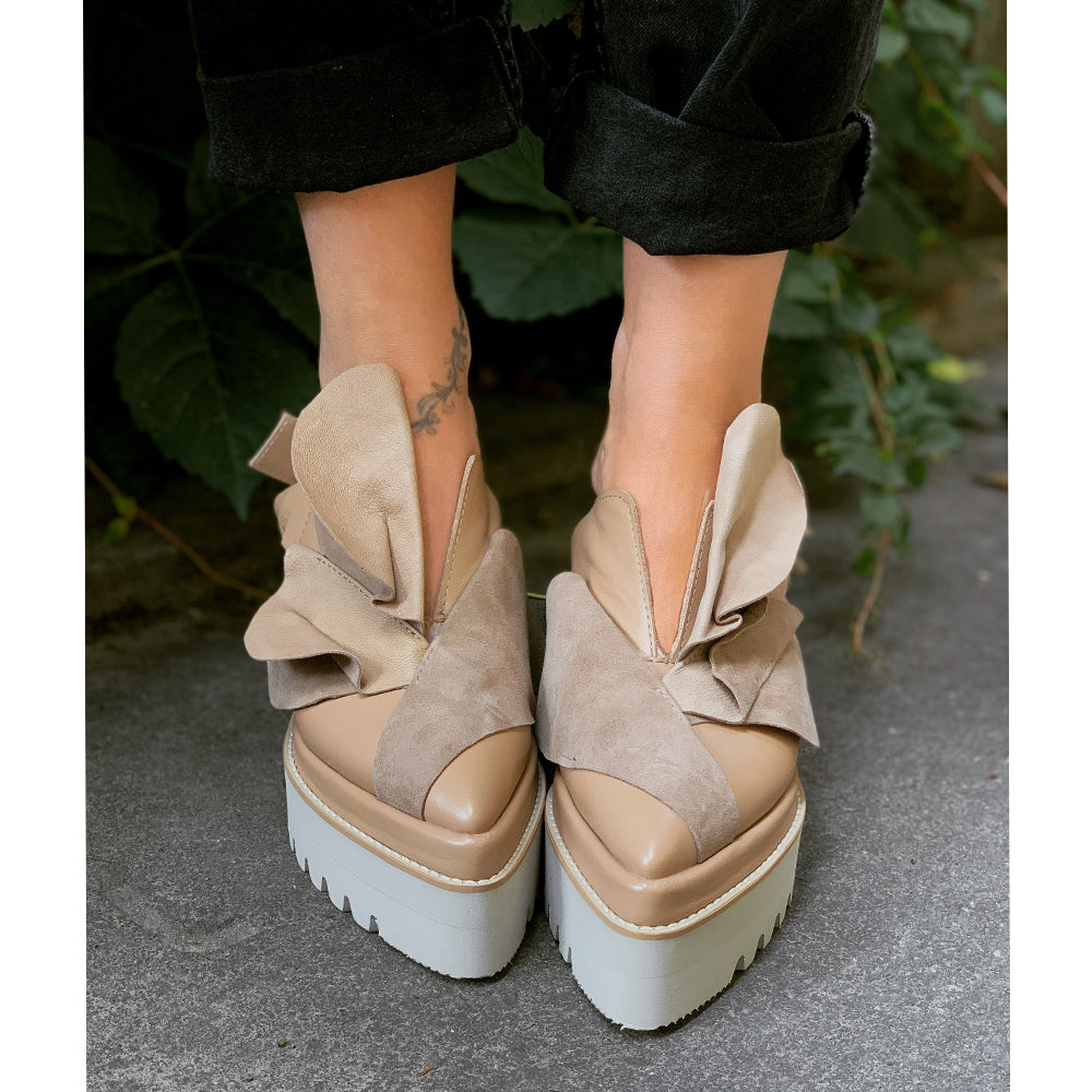 Open back flat platform shoes